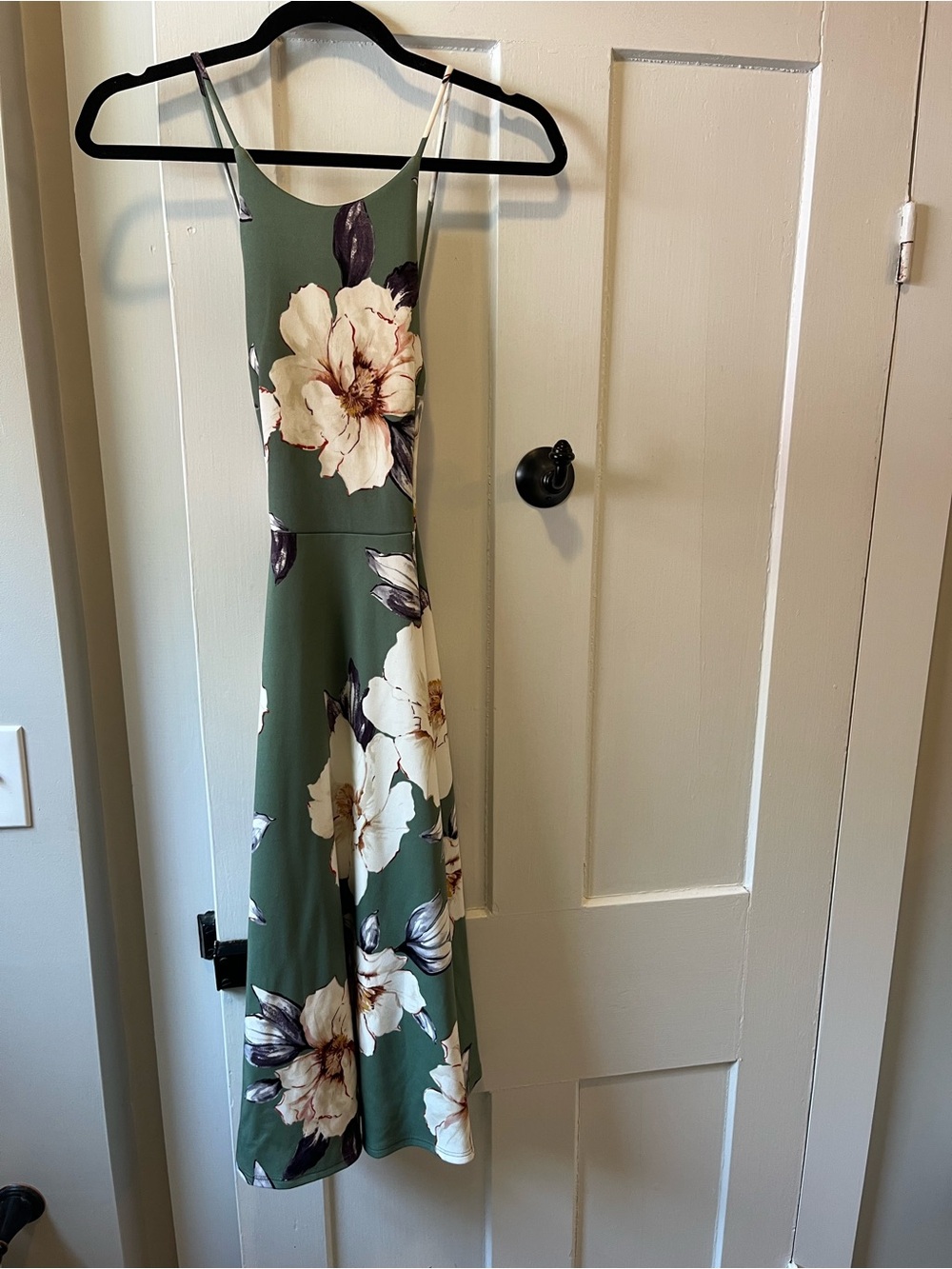 Soprano wedding Guest Dress Floral Size Small